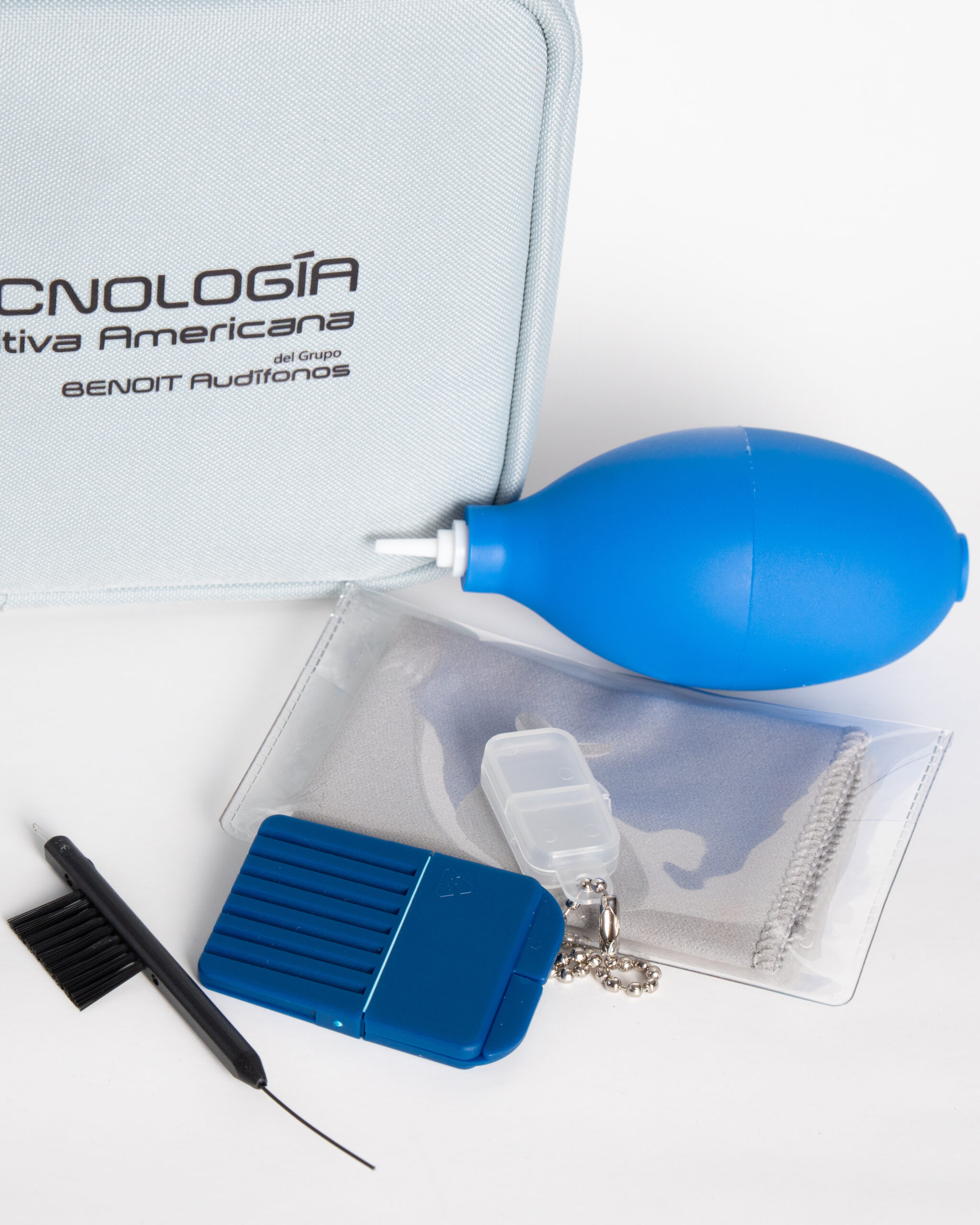 DSC04374 Kit de limpieza para audífonos